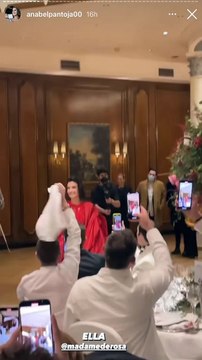 Anabel Pantoja y Nagore Robles lo dan todo en el cumpleaños de Madame de Rosa. IG