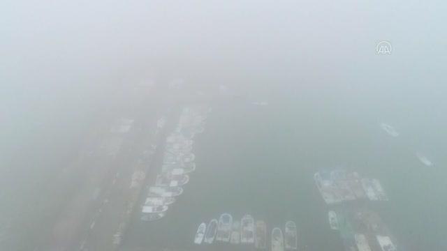 Balıkçılar sis nedeniyle denize açılamadı