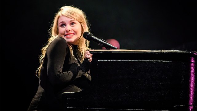 Voici - PHOTO Cœur de pirate a accouché : le prénom et un premier cliché du bébé dévoilés