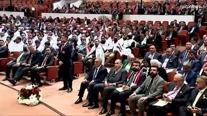 شاهد: البرلمان العراقي ينتخب رئيساً له في جلسة تخللتها مشادات وفوضى