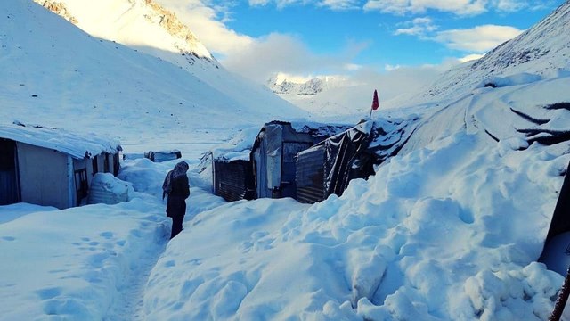 Video: Uttarakhand and hilly areas receive heavy snowfall