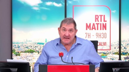 ÉDITO - Présidentielle 2022 : Emmanuel Macron soigne, encore, sa droite