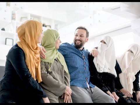 تعدد الزوجات.. الإفتاء حللته للرجال ونوال السعداوي طالبت بإتاحته للنساء