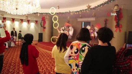 Kuşadası'nda yeni yıl eğlencesi devam ediyor