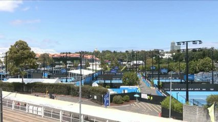 El Juez ordena liberar a Djokovic de su aislamiento