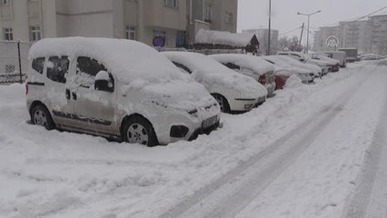 Kar yağışı hayatı olumsuz etkiledi