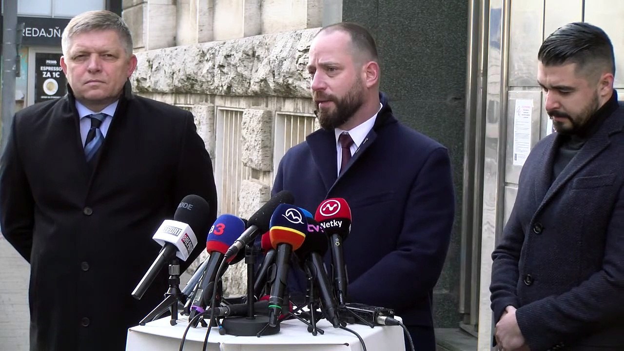 TK predsedu strany Smer-SD Roberta Fica - marenie výkonu rozhodnutia ÚS SR