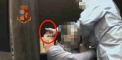 Green pass con false vaccinazioni ad Ancona, nel video l'infermiere in azione