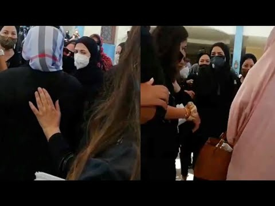 حسن الرداد ورامي رضوان يحملان جثمان دلال عبدالعزيز.. وتأثر إيمي ودنيا