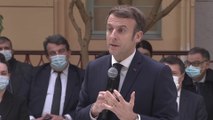 Harcèlement de rue: Emmanuel Macron annonce vouloir 