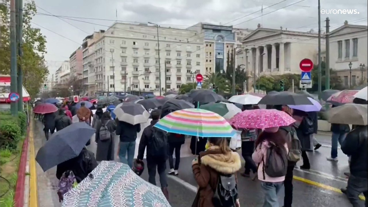 COVID-19: «Δεν είμαστε αόρατοι» υποστηρίζουν οι καλλιτέχνες – Διαδηλώσεις σε Αθήνα και Θεσσαλονίκη