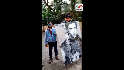 Hrithik Roshan's BIGGEST Fan Takes One Month To Paint This Lifesize Painting Of Him