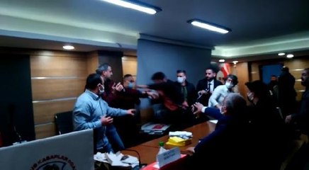 TARSUS'TA KASAPLAR ODASI SEÇİMİNDE 'MÜKERRER OY' KAVGASI