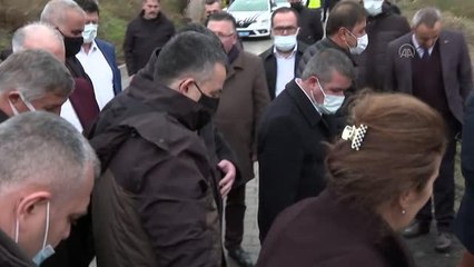 Bakan Pakdemirli, Kızılcaali Köyü'nü ziyaret etti
