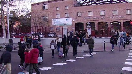 COVID-19 | Ómicron complica la vuelta a clase y disparas las pruebas de detección en Europa