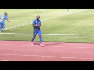 الجماهير وكارتيرون يحيون شيكابالا لحظة خروجه من الملعب