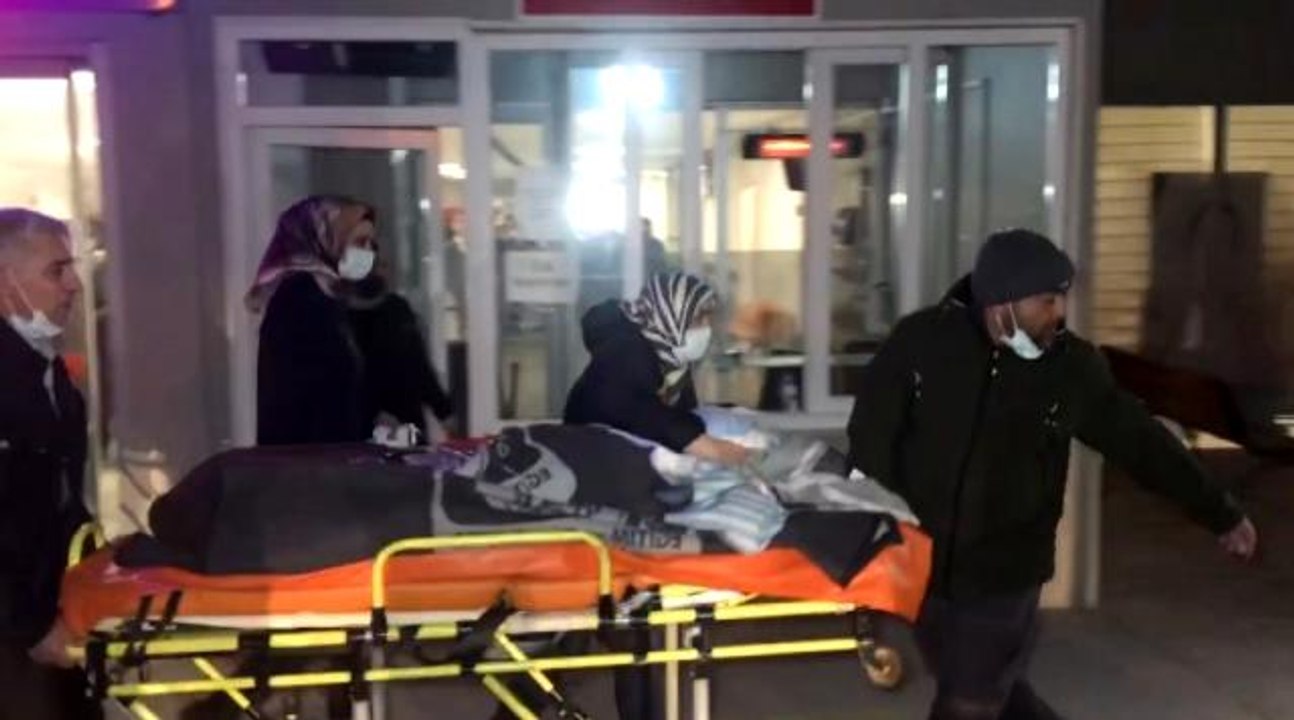 Son dakika gündem: Köpeklerin saldırısında ağır yaralanan çocuk Erzincan'dan Erzurum'a sevk edildi