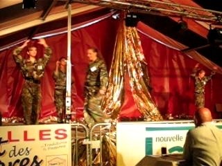Miss Neufvilles 2007 tenue militaire