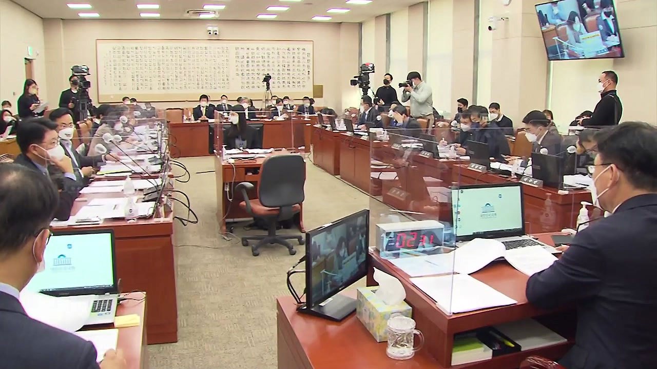 '고1부터 정당 가입'...정당법, 국회 법사위 통과 / YTN