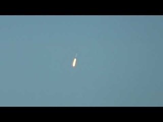 Falcon 9 Launch Coincides with Flight Path of Airliner