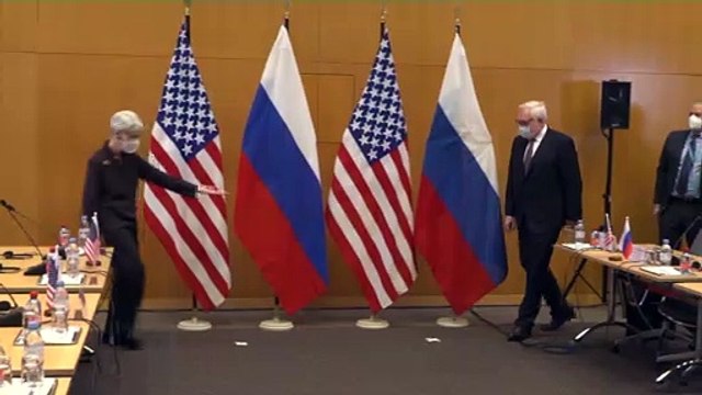 EUA e Rússia fincam posições sobre a Ucrânia em Genebra