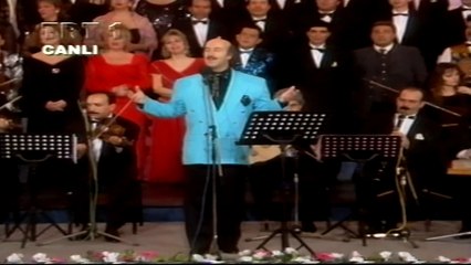 Refik Akbulut / Benim olsan seni bir gül gibi koklar sararım