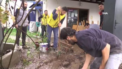 Son Dakika | Bodrum'da sel faciası...Evleri su bastı, sokak hayvanları boğularak telef oldu