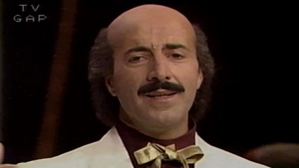 Refik Akbulut / İçimde bin türlü keder senden gelir