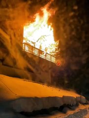 Les flammes ont dévoré l'école de ski ESF de Notre-Dame-de-Bellecombe