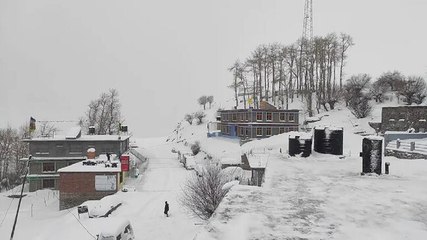Cold wave hits north India, heavy snowfall in hill states