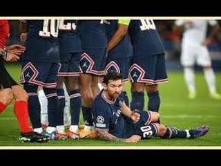 «انت مكانك مش هنا».. ردود فعل طريفة لنجوم الكرة على لقطة استلقاء ميسي