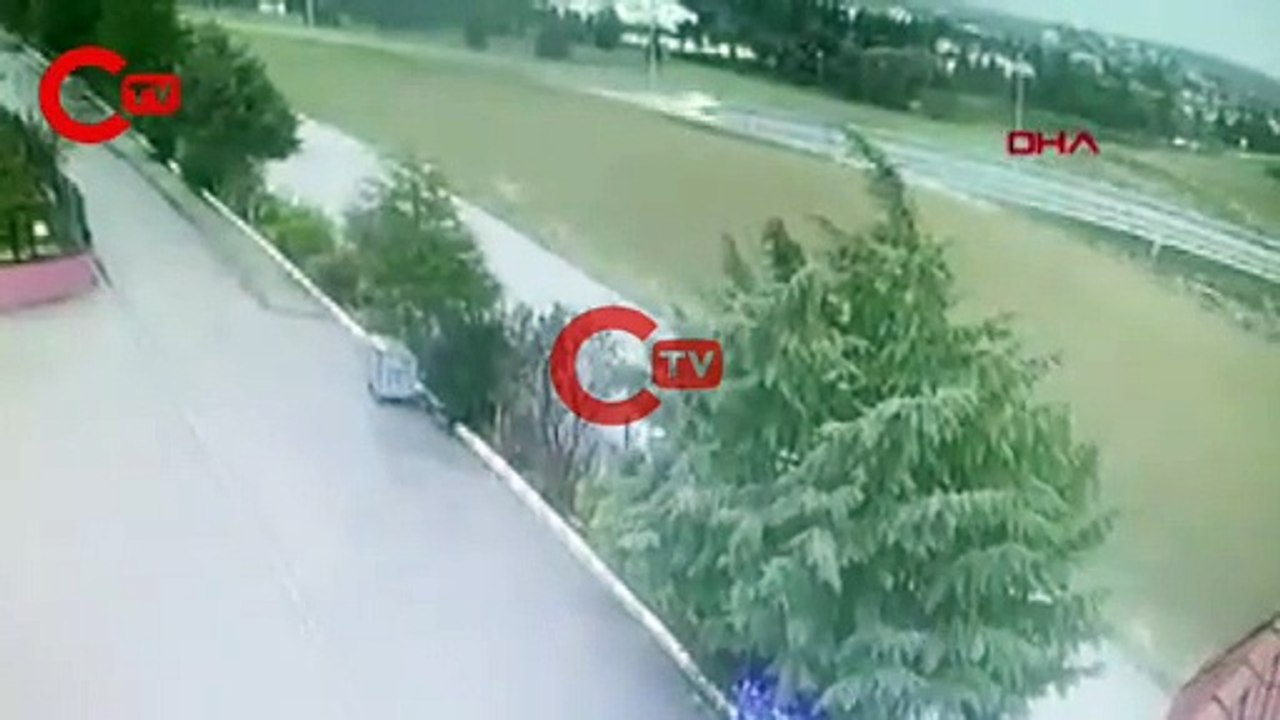 Ahmet Çalık'ın yaşamını yitirdiği kazanın görüntüleri ortaya çıktı!