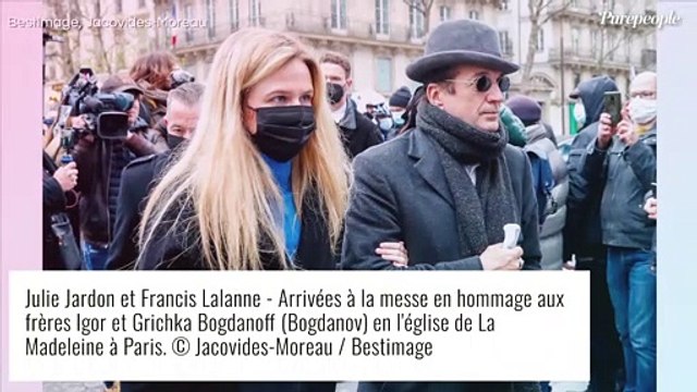 Obsèques d'Igor Bogdanoff : sa compagne Julie Jardon a déposé des effets personnels dans le cercueil