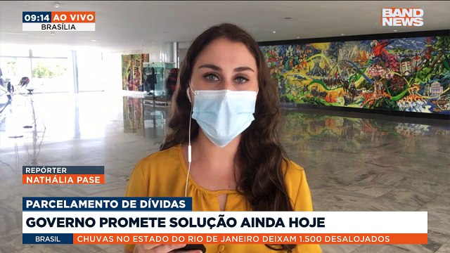 O governo promete para hoje (11) uma solução sobre o parcelamento de dívidas para pequenos empresários. Assunto para a Nathália Pase, direto de Brasília.Saiba mais em youtube.com.br/bandjornalismo#BandNews #governo #dívidas