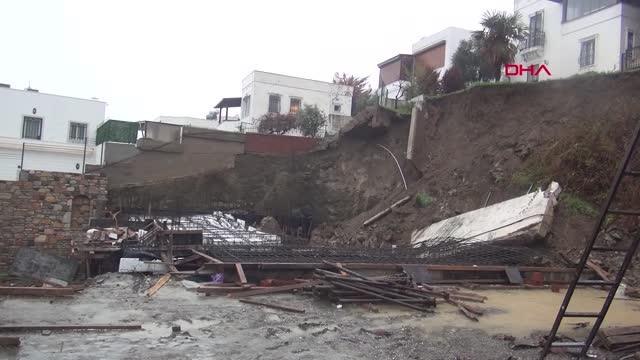 Bodrum'da kuvvetli yağmur bugün de etkili oldu, evleri su bastı