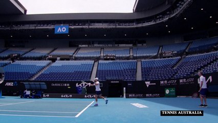 بطولة أستراليا المفتوحة: ديوكوفيتش يتدرّب بانتظار "الدخان الابيض"