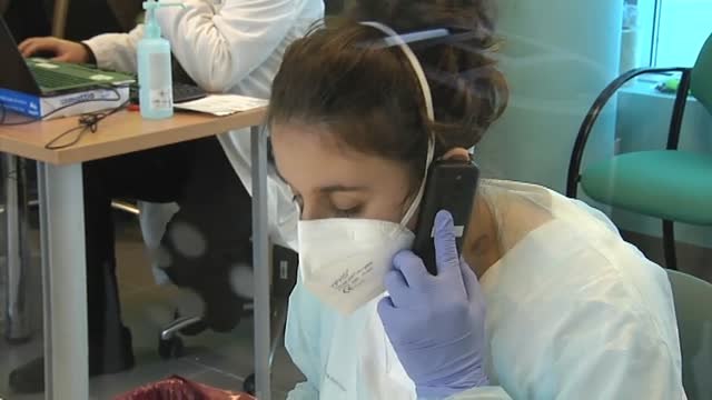 La curva de la sexta ola se estabiliza y registra un ligero descenso en trece comunidades