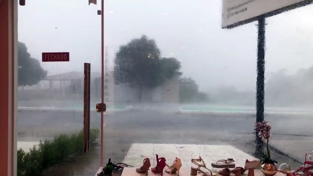Chuva com ventos fortes deixa cidade da região de Catolé do Rocha com inúmeros estragos