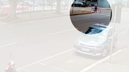 Vídeo: veja o momento que homem sofre mal súbito no Centro de Cascavel