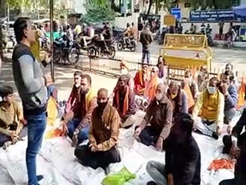 कोटा में कलक्ट्रेट कार्यालय पर भारतीय किसान संघ का धरना