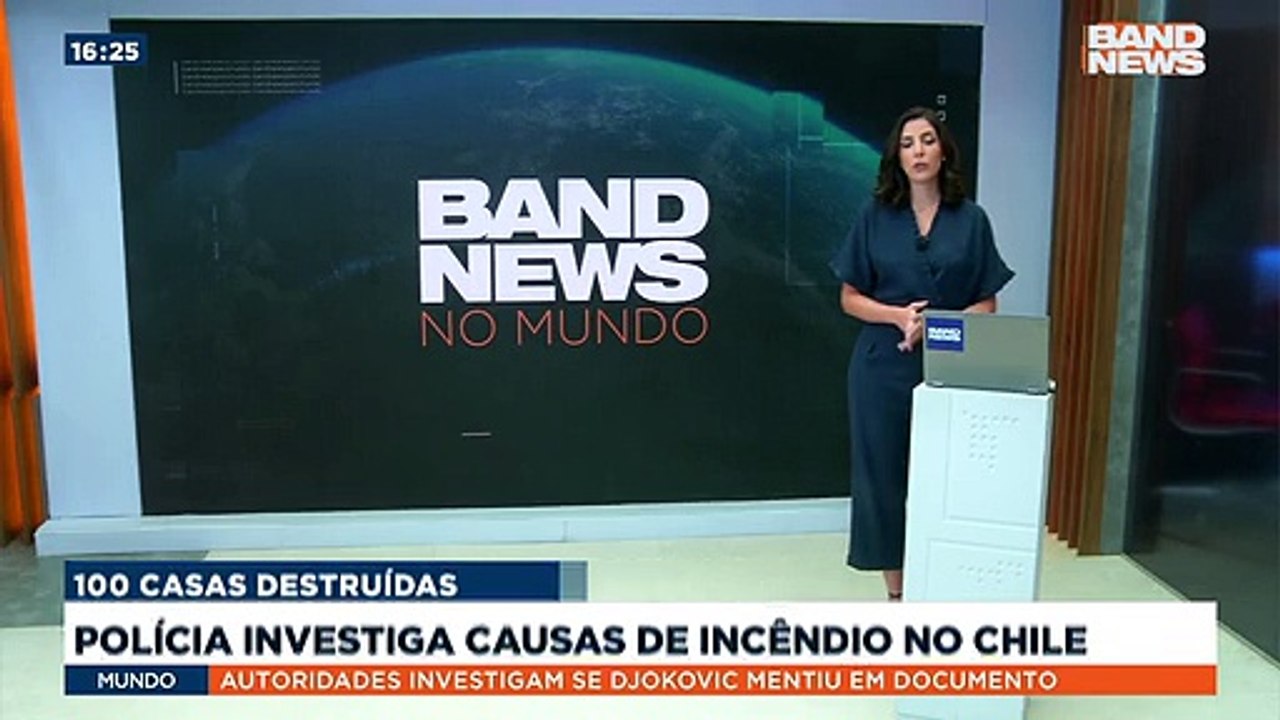 A polícia do Chile investiga o que teria provocado o incêndio que destruiu pelo menos 100 casas em uma comunidade no norte do país.Saiba mais em youtube.com.br/bandjornalismo
