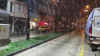 Tekirdağ'da kar yağışı başladı