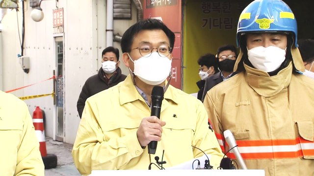 광주 아파트 공사장 외벽 붕괴…소방 브리핑 (1월 12일) / YTN