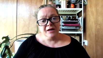 Health experts call on governments to reopen schools