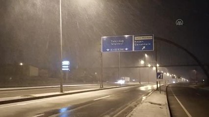 Tekirdağ'da kar yağışı başladı