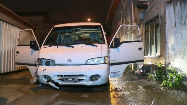 Makas kullanarak çalıştırıp çaldıkları kamyonetle 25 kilometre kaçtılar