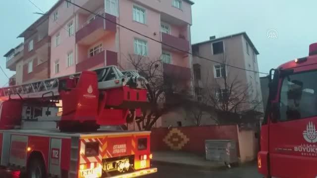 Sultanbeyli'de binanın giriş katında çıkan yangın söndürüldü