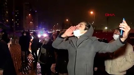 Köpeği ezen sürücü evinin önünde protesto edildi