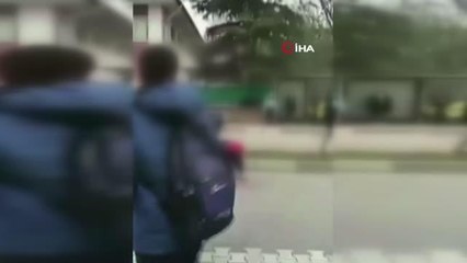 Son dakika haberleri! Bursa'da liseli kızların meydan savaşı kameraya böyle yansıdı