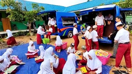 Kunjungan Literasi ke SD di Beruntung Baru, Nyaris Tak Tembus Armada Perpustakaan Palnam